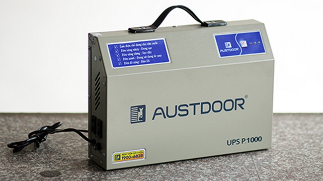 Bộ lưu điện cửa cuốn giúp việc đóng mở cửa dễ dàng khi mất điện